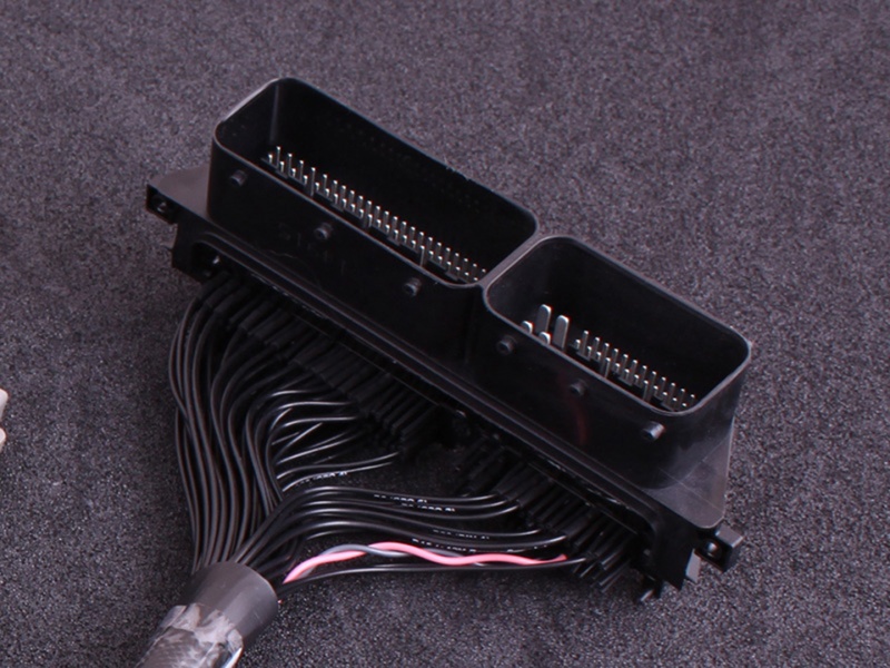 Benz専用！ Amazon.com: Holdia Solenoid Switch 240-20008 12V Compatible