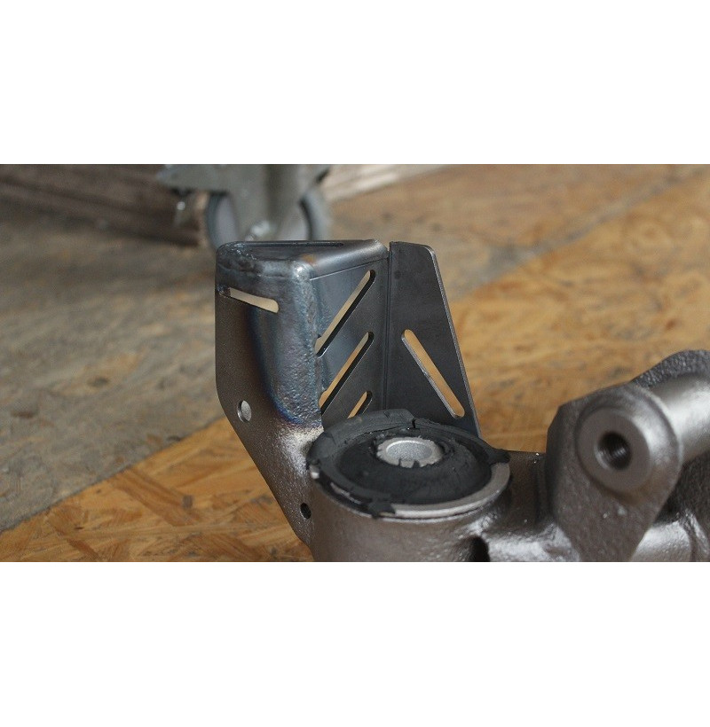 BMW E36 Rear Sway Bar Reinforcement
