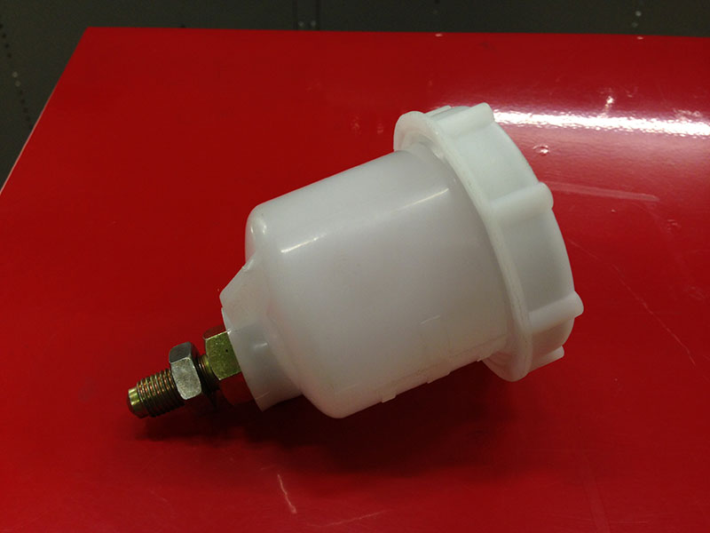 Brake fluid reservoir