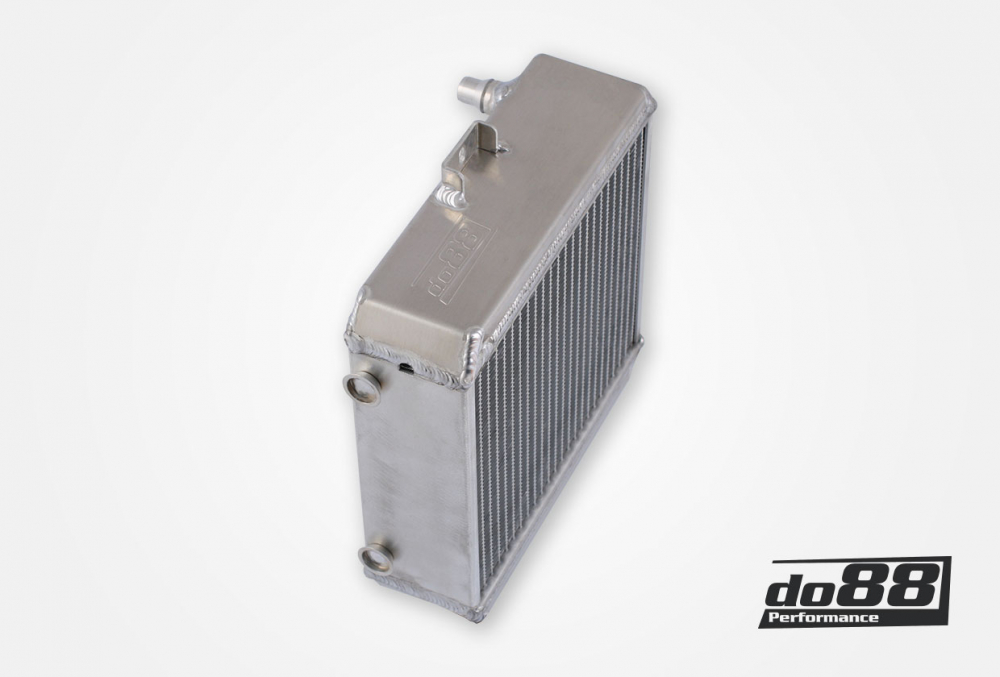 BMW F8X M3 M4 Sidomonterad Intercooler Vattenkylare