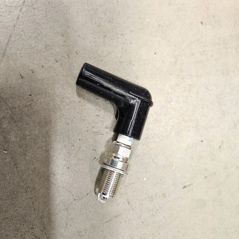 Hurricane Spark Plug Boot 90° SAE 6.5mm - Spark Plug
