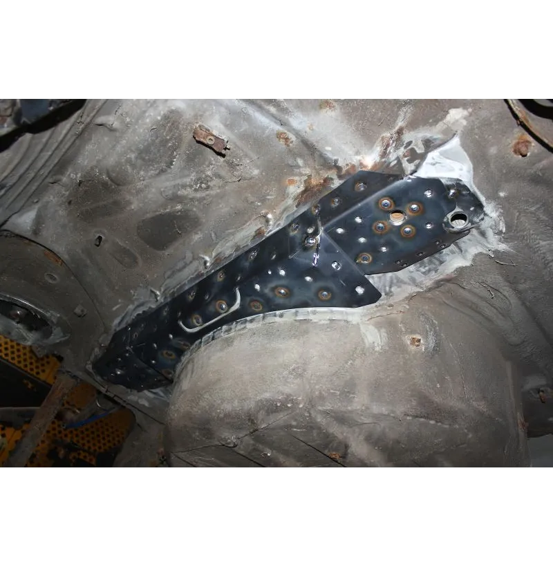 BMW E46 Rear floor reinforcement M3 (NON Facelift)