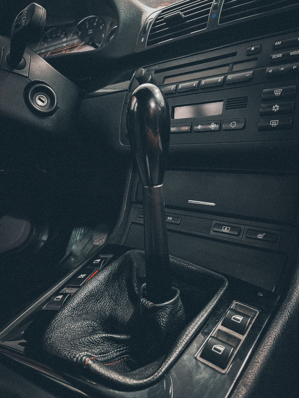 Adjustable short shifter BMW E46