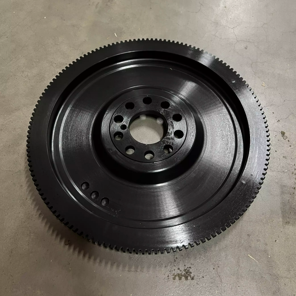 Flywheel Volvo white engine with integrated starter ring
